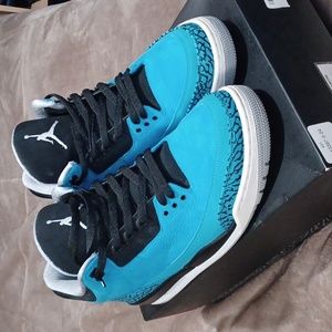Air Jordan 3 Powder Blue